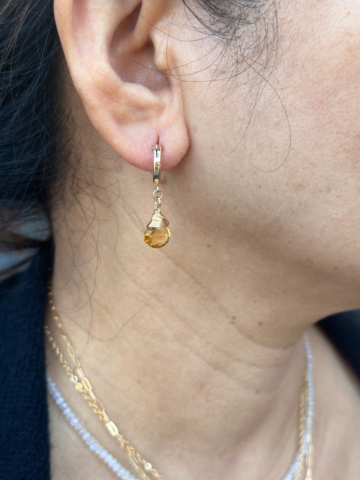 Citrine helps foster self-esteem, promotes prosperity and abundance, enhances creativity, transforms negative energy to positive, encourages generosity, protects against self-destructive tendencies.